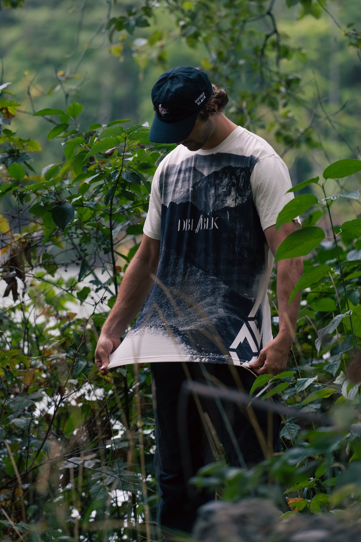 DBL Mountain Shirt in pearl grey in the mountains